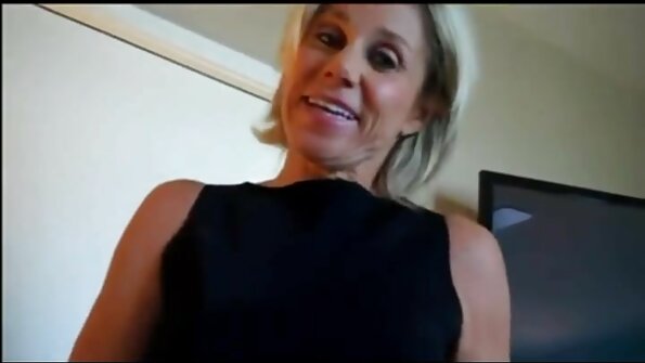 Richelle Ryan seduce și ia dracu pe tânărul om de afaceri