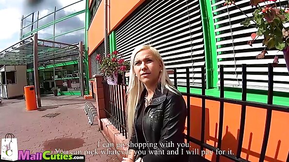 MILF Diana a lovit cum îi place