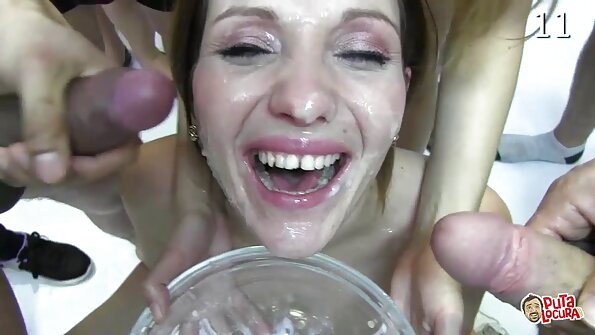 Britney Amber, căsătorită, face sex cu Katya Rodriguez și soțul ei